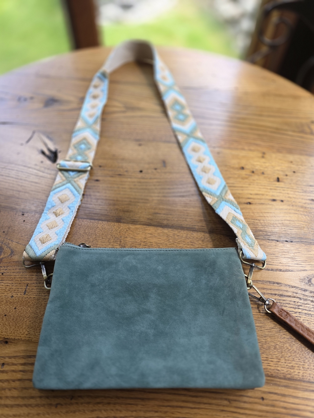 Jen & Co Faux Sage Suede Crossbody/Clutch Bag Emroidered "Guitar" Strap